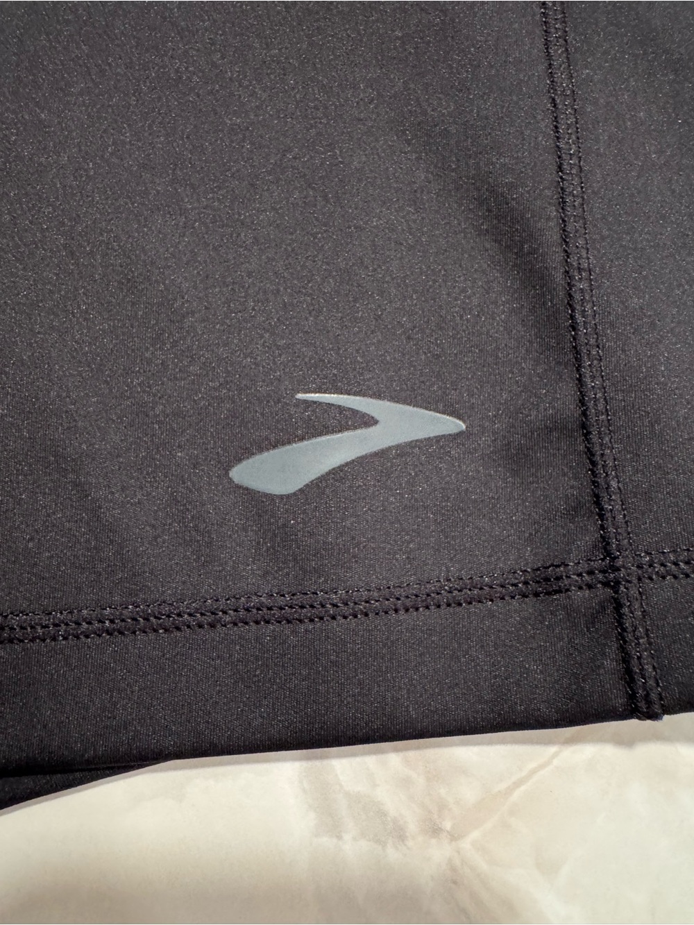 Brooks Black Women’s Bike Shorts with Side Pockets - Picture 2 of 11